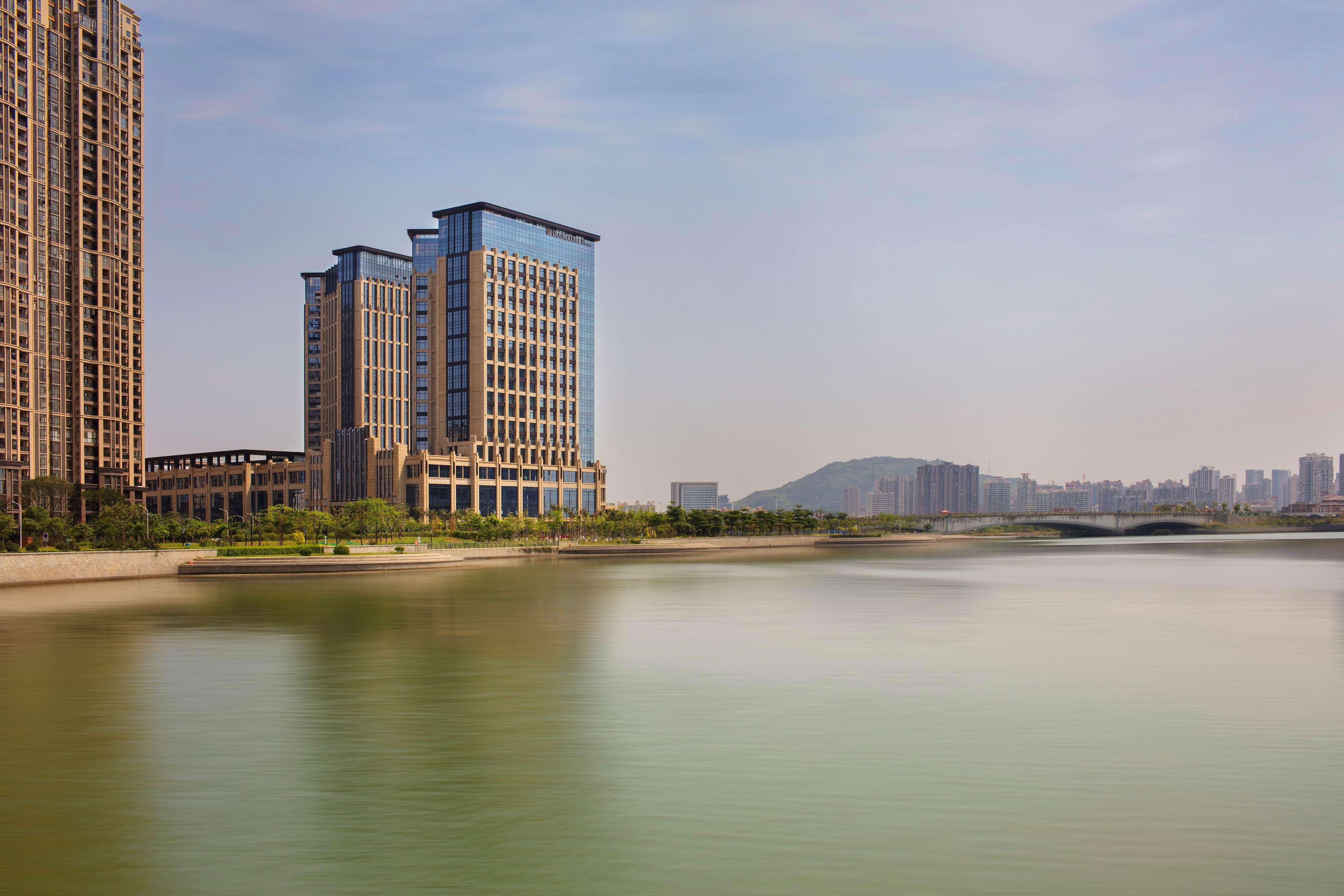 Doubletree By Hilton Xiamen-Haicang Bagian luar foto